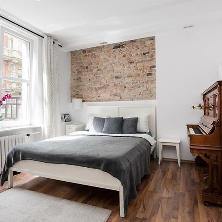 Piano Apartment W Sercu Starego Miasta 格但斯克 外观 照片